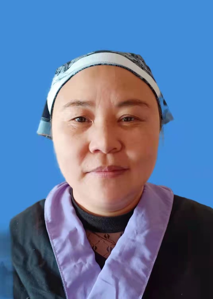 邓敏凤苗医苗药课题组组长助理